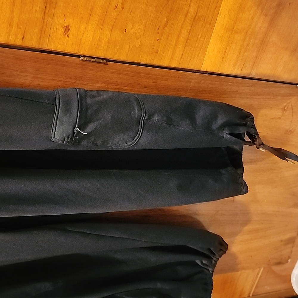 Capris - Picture 3 of 8